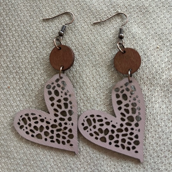 Colorful Lavender Heart Design Hollow Pattern Dangle Earrings - Picture 3 of 4